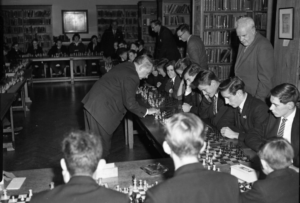 72 Board Simul King Edward School Oct 1959 Wilf Pratten